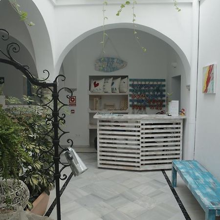 Wake Up In Tarifa Hostel & Restaurant Lounge Exterior photo